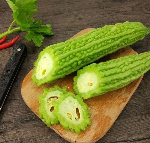 傣族人吃瓜视频,瓜果飘香中的民族美食之旅